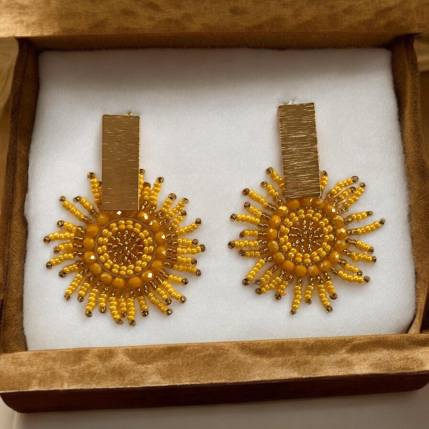 Colombian Handmade Earrings, Unique earrings, fashion earrings, gift for her, women earrings, unique gift for her.