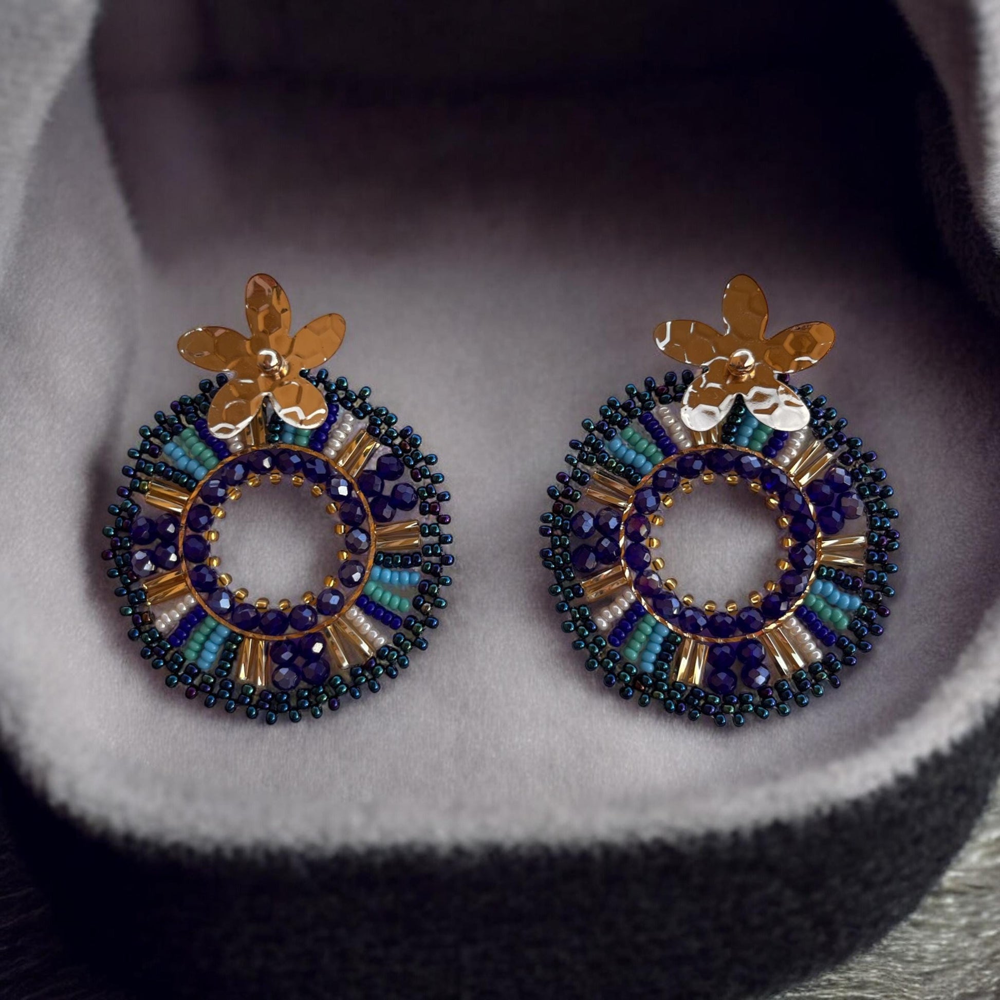 Colombian Handmade Earrings, Unique earrings, fashion earrings, gift for her, women earrings, unique gift for her.
