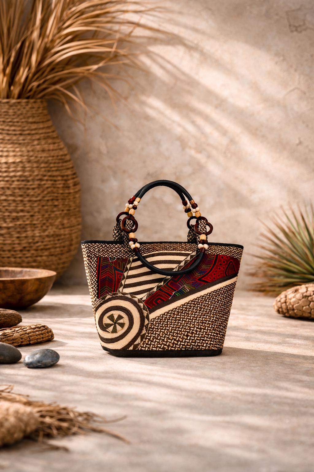 Handwoven Colombian Tote Bag – Handmade Indigenous Wayu Bag, Natural Fiber Artisan Purse, Unique Statement Bag