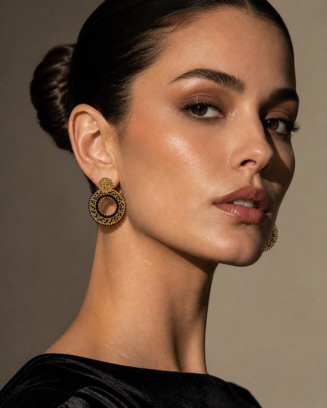 Handmade Colombian Beaded Hoop Earrings, Round Fashion Jewelry