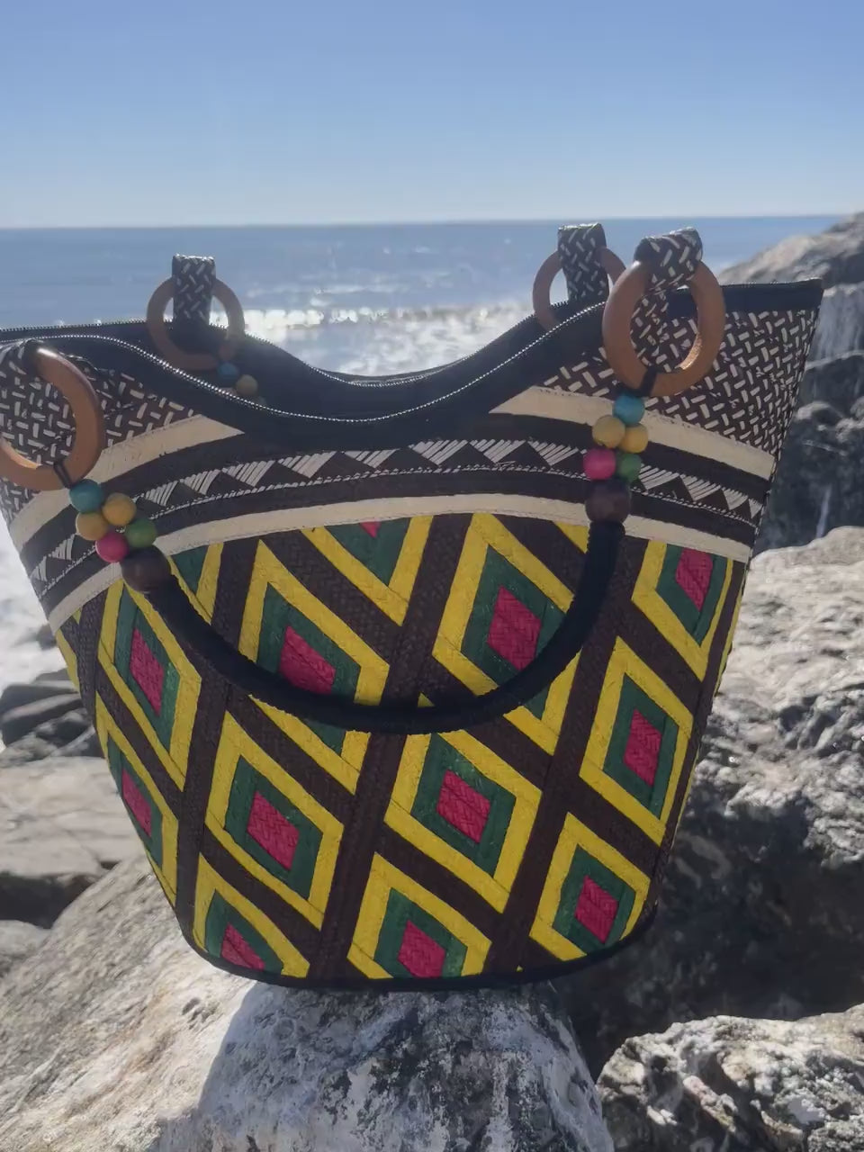 Handwoven Caña Fiber Tote Bag – Colombian Artisan Design